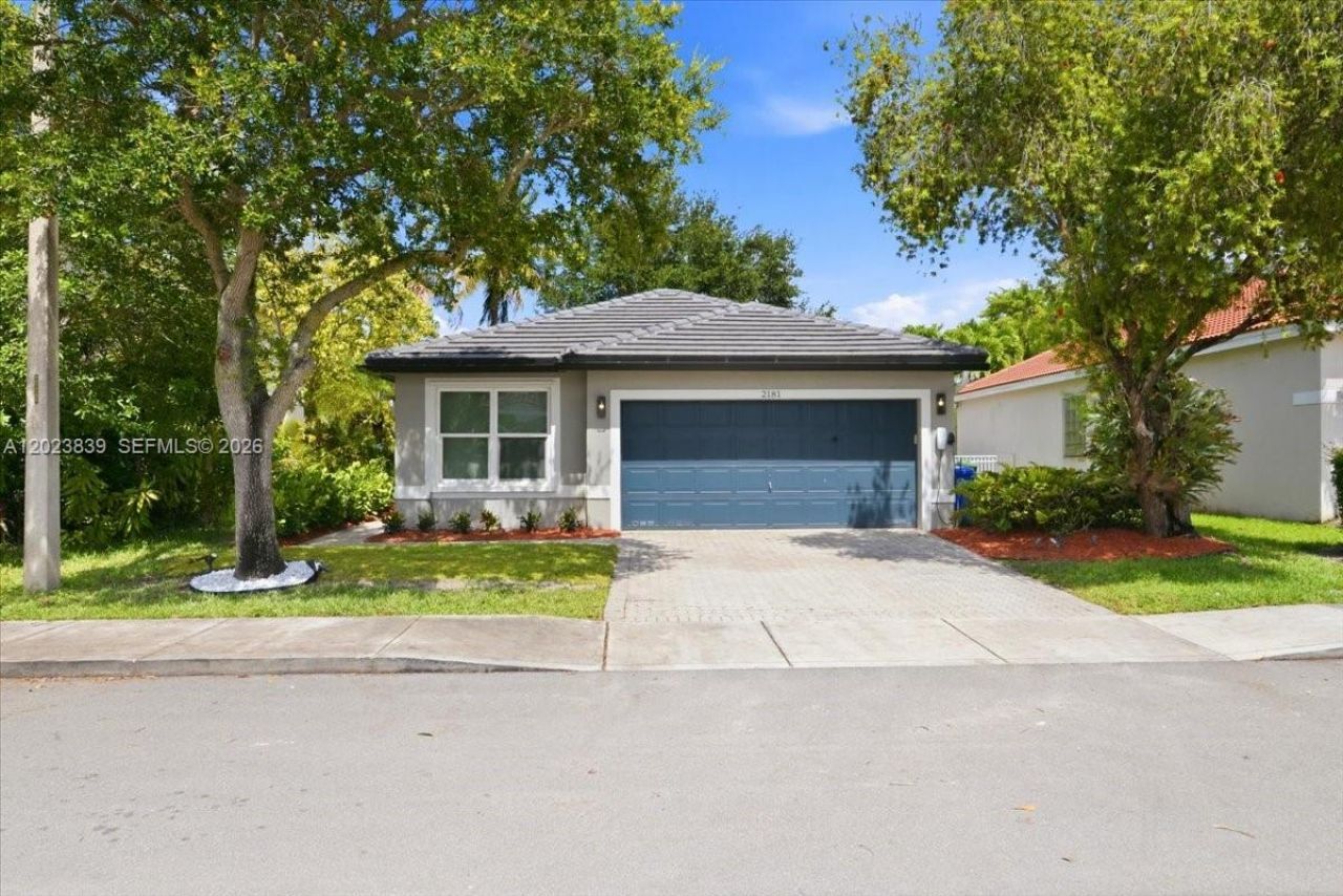 2181 NW 162nd Ter, Pembroke Pines, FL 33028 Photo