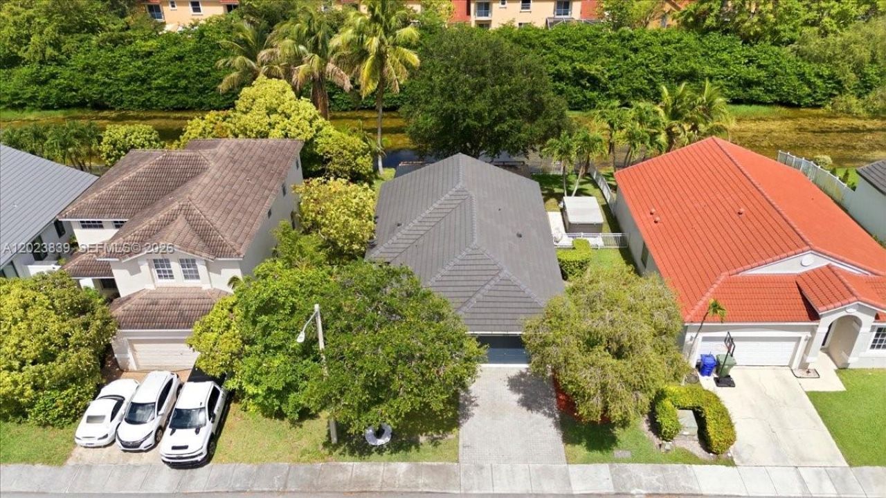 2181 NW 162nd Ter, Pembroke Pines, FL 33028 Photo
