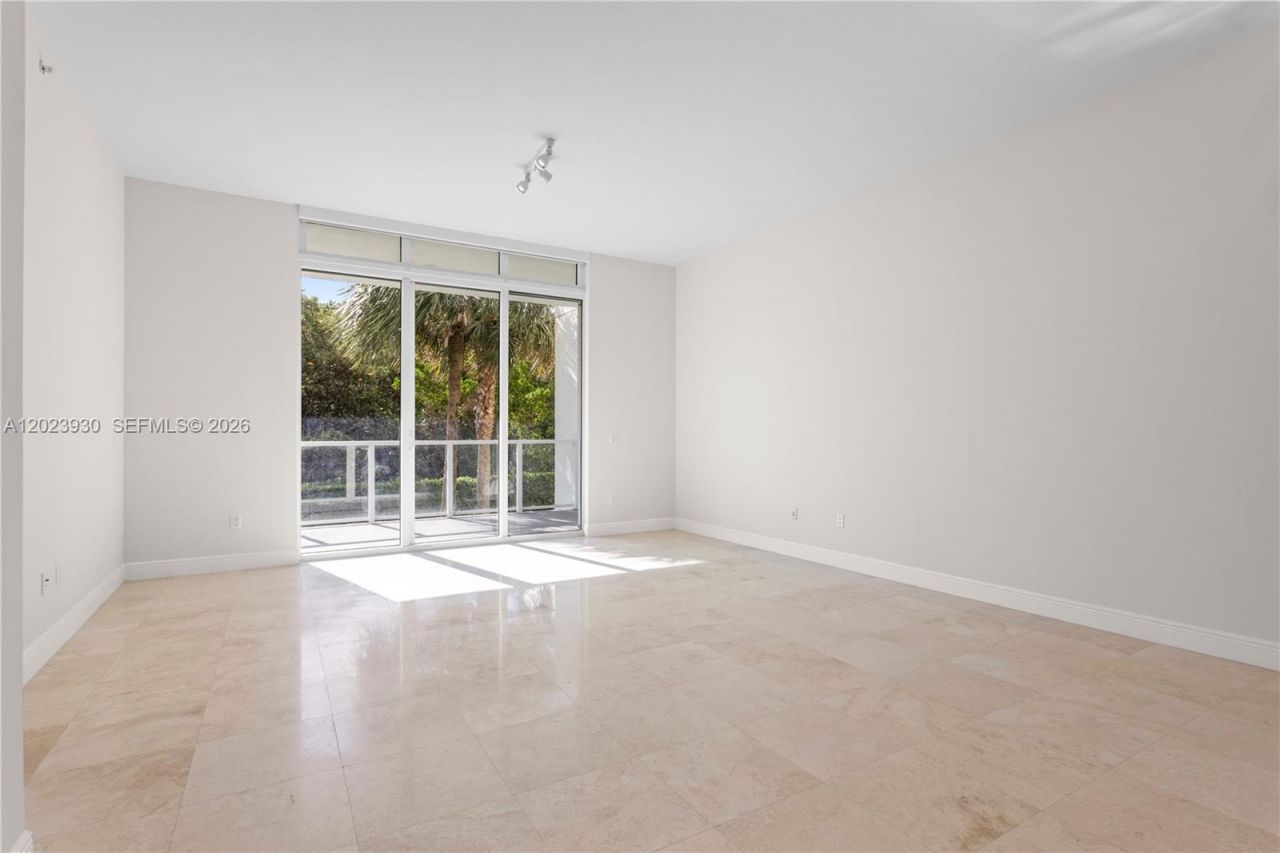 15051 Royal Oaks Ln, Unit 101, North Miami, FL 33181 Photo