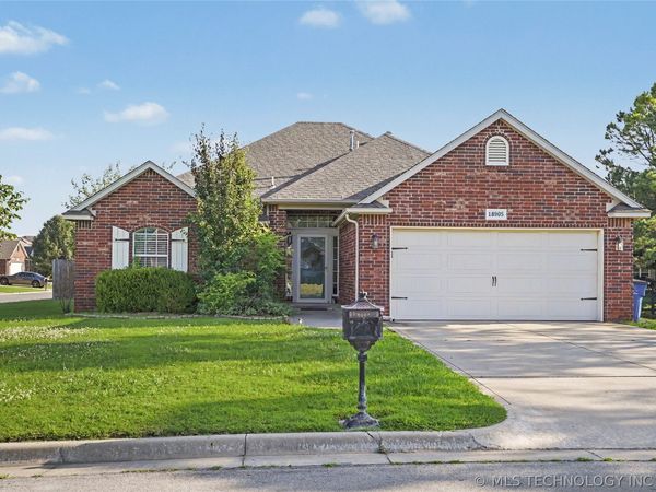 18905 E 50th Place S, Tulsa, OK 74134