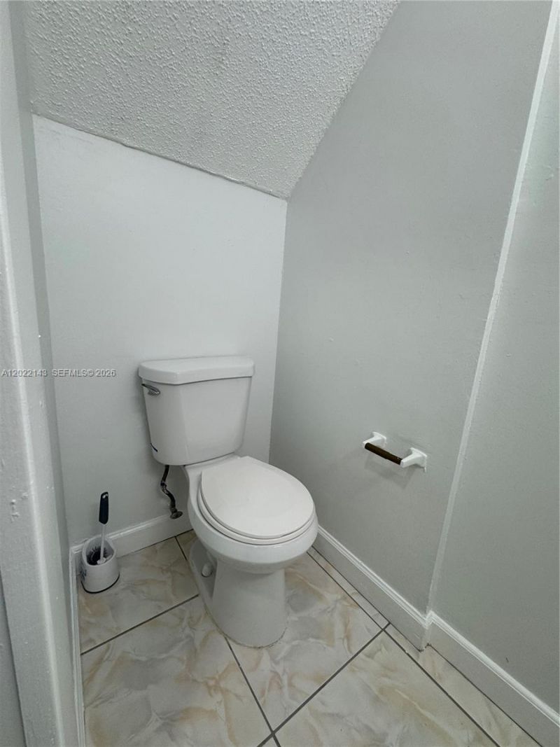 8231 NW 8th Pl, Unit 3, Plantation, FL 33324 Photo