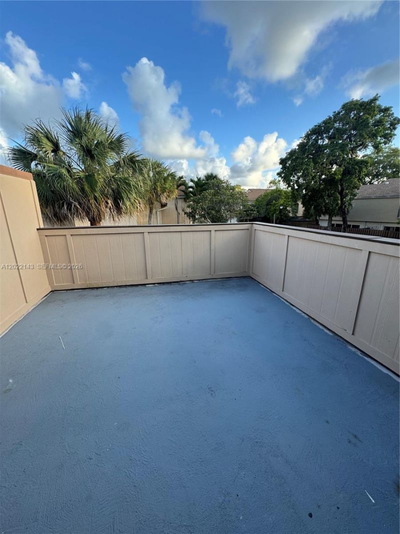 8231 NW 8th Pl, Unit 3, Plantation, FL 33324 Photo