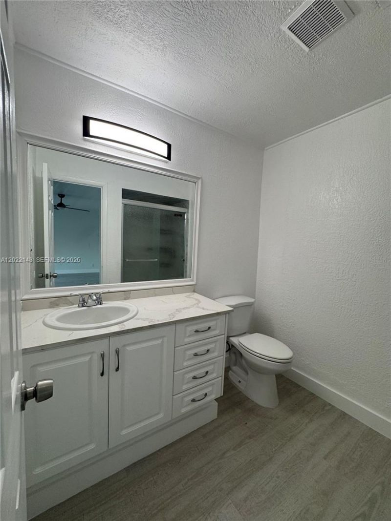 8231 NW 8th Pl, Unit 3, Plantation, FL 33324 Photo