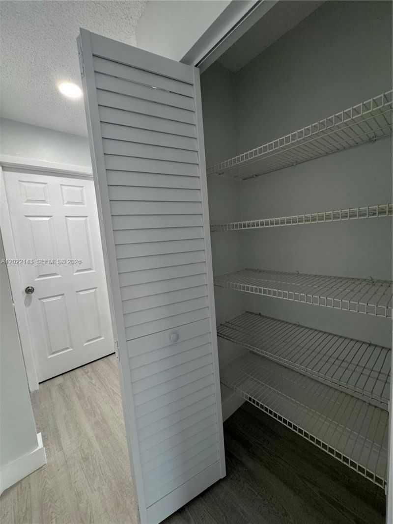 8231 NW 8th Pl, Unit 3, Plantation, FL 33324 Photo