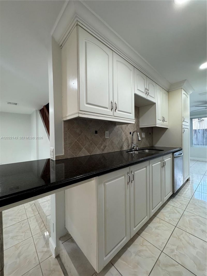 8231 NW 8th Pl, Unit 3, Plantation, FL 33324 Photo