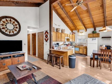 1986 Cherokee Street, South Lake Tahoe, CA 96150 Photo