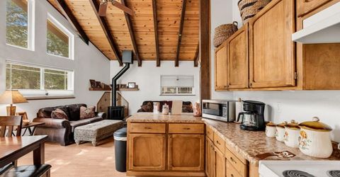 1986 Cherokee Street, South Lake Tahoe, CA 96150 Photo
