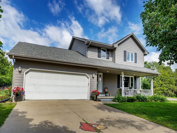 555 NE Maple Avenue, Earlham, IA 50072