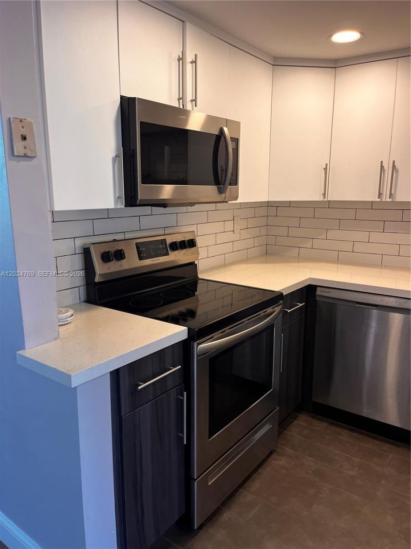 3100 W Rolling Hills Cir , Unit 403, Davie, FL 33328 Photo