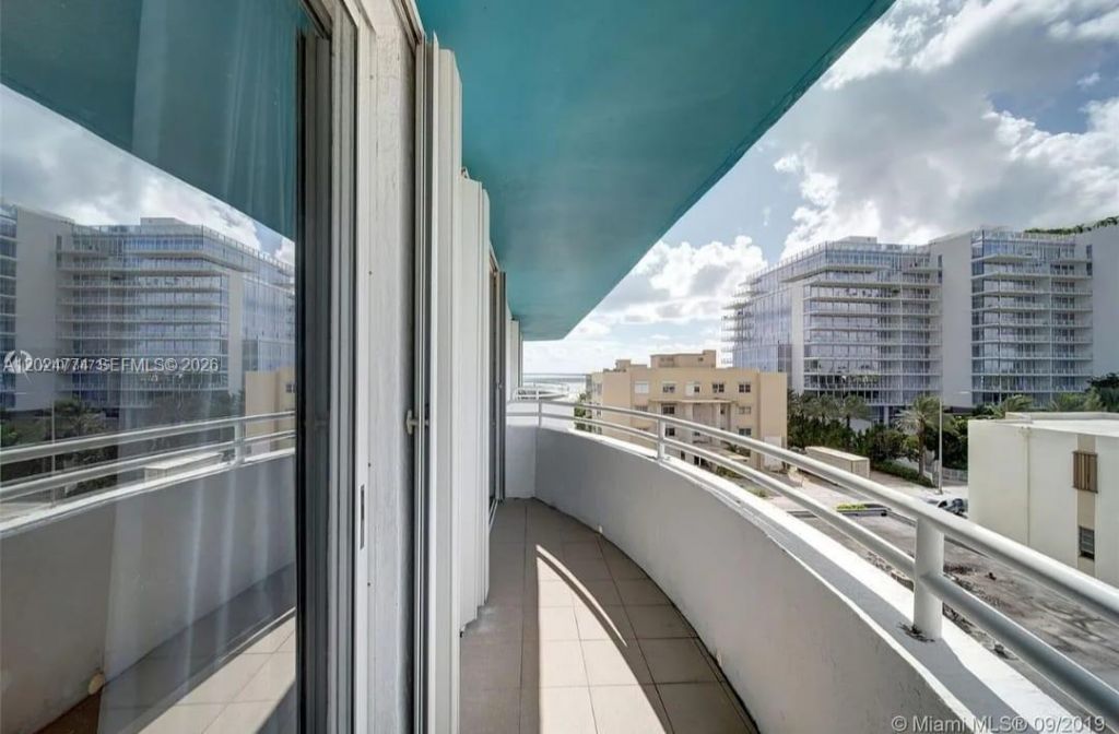 9156 Collins Ave , Unit 502, Surfside, FL 33154 Photo
