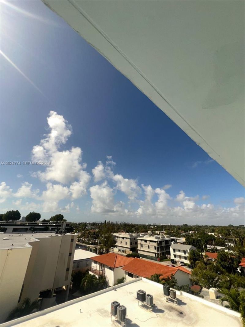 9156 Collins Ave , Unit 502, Surfside, FL 33154 Photo