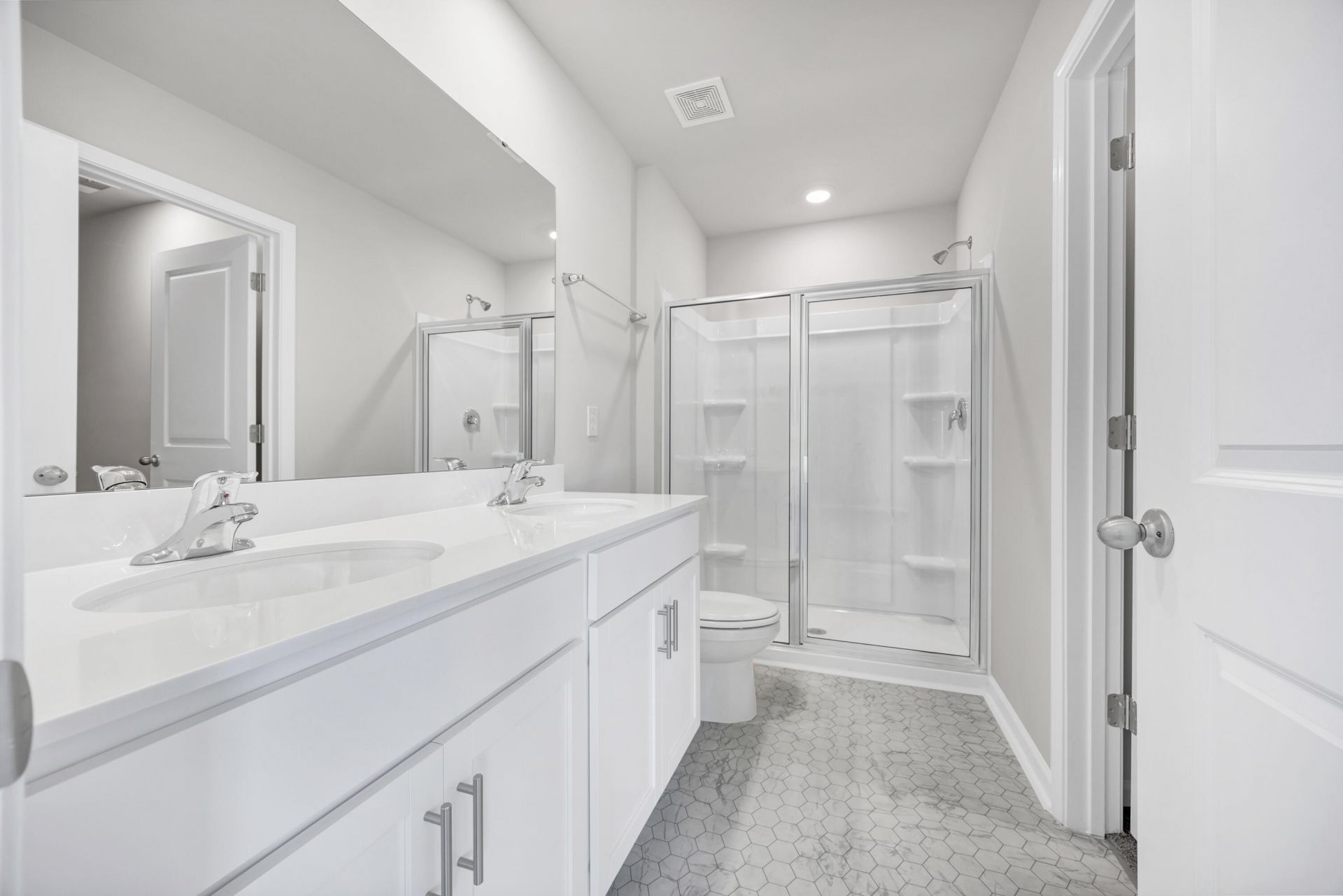 160 Stamford Road Photo 19