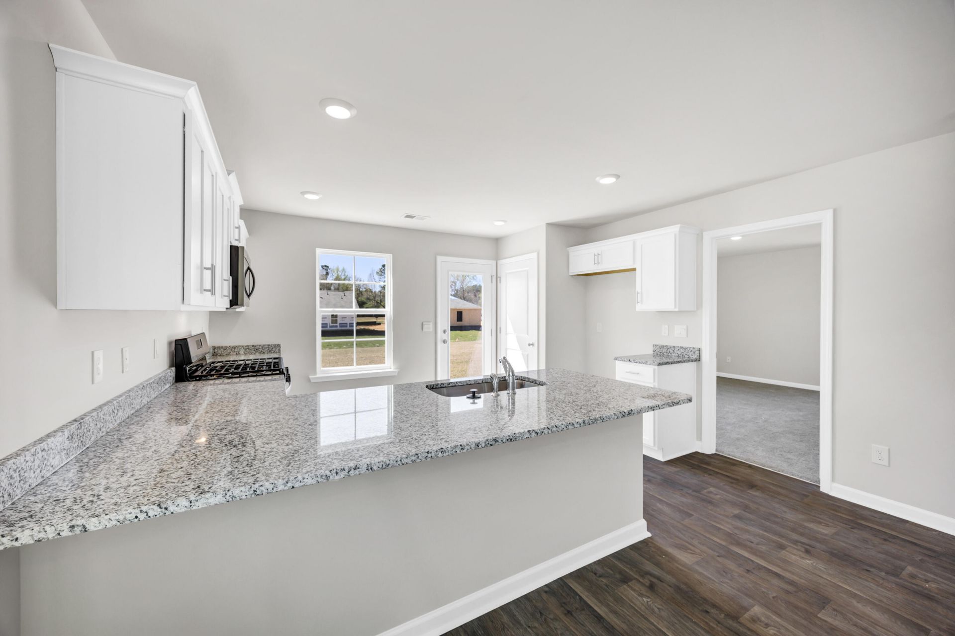 160 Stamford Road Photo 8