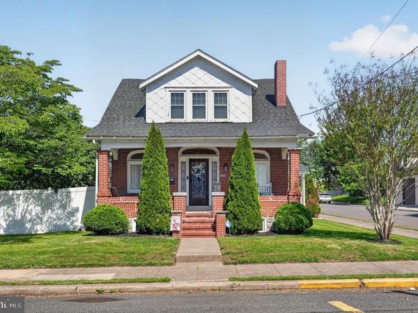 639 E VINE STREET, STOWE, PA 19464