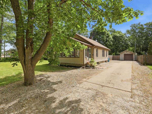 1021 West Street, Three Rivers, MI 49093