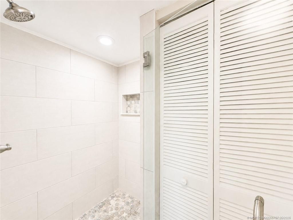 7430 S Ocean Drive, Unit 220, Jensen Beach, FL 34957 Photo