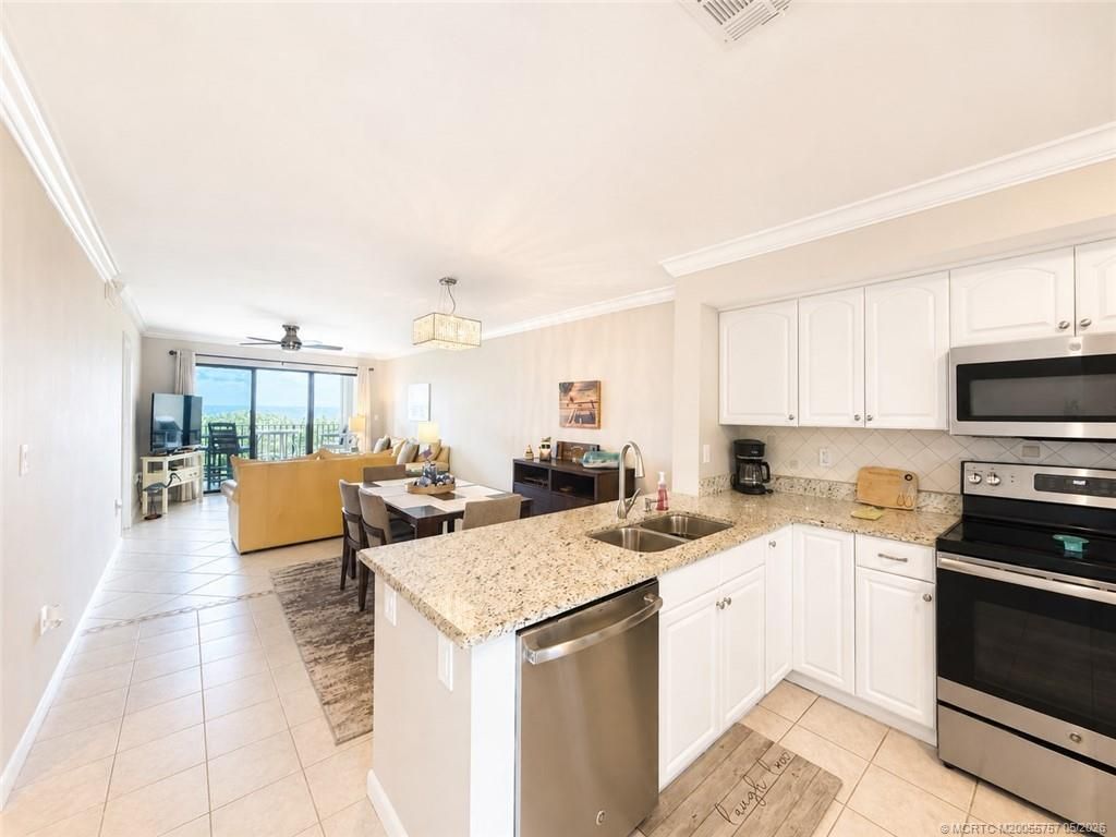 7430 S Ocean Drive, Unit 220, Jensen Beach, FL 34957 Photo