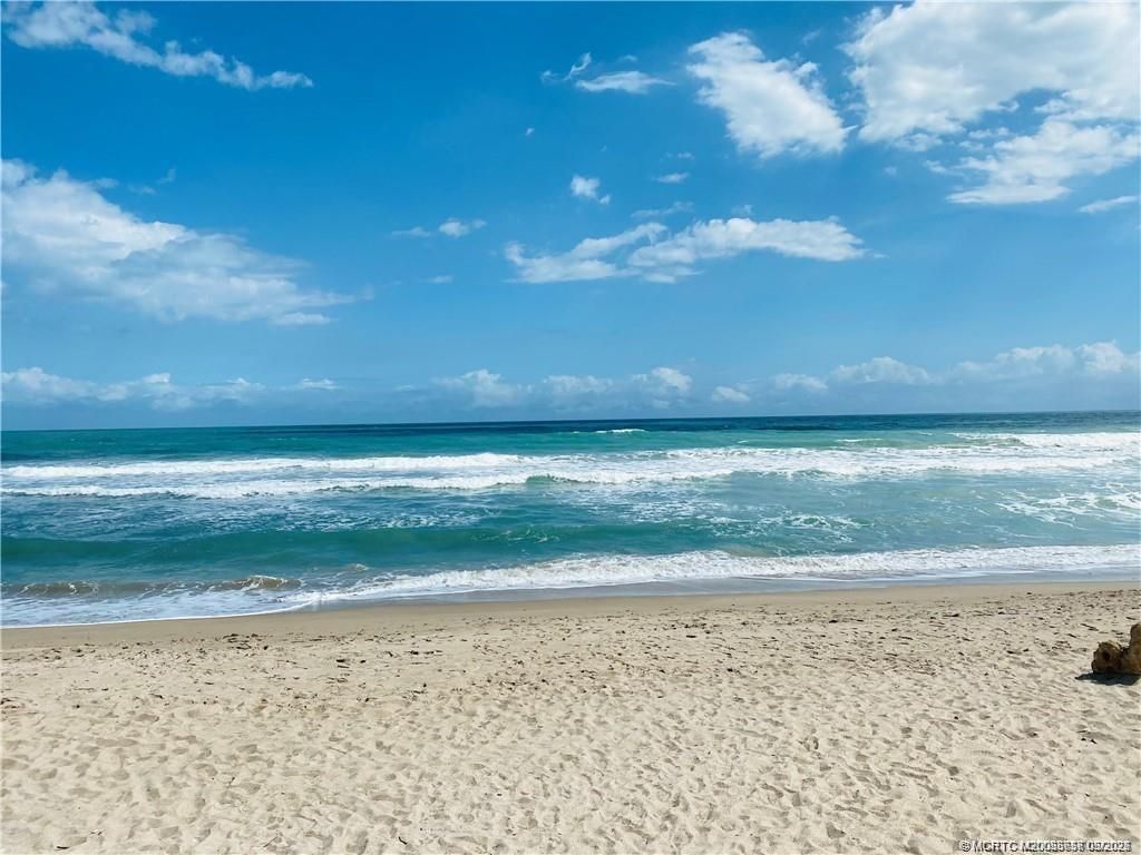 7430 S Ocean Drive, Unit 220, Jensen Beach, FL 34957 Photo