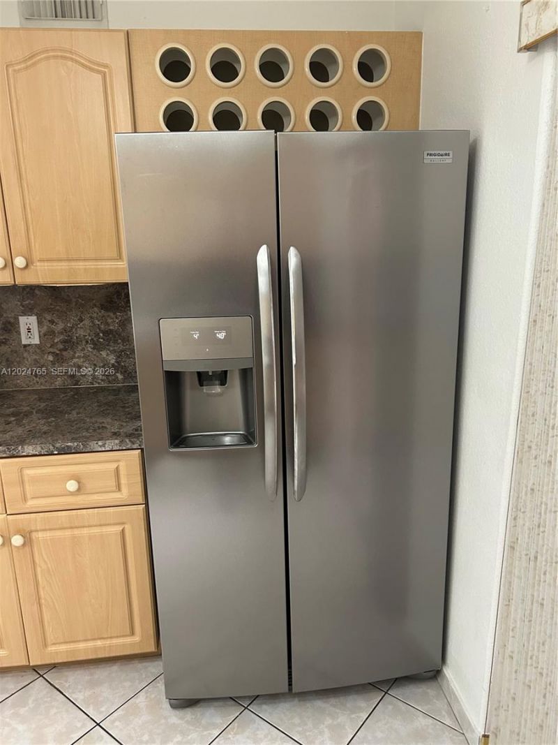 10919 W Okeechobee Rd , Unit 101, Hialeah Gardens, FL 33018 Photo