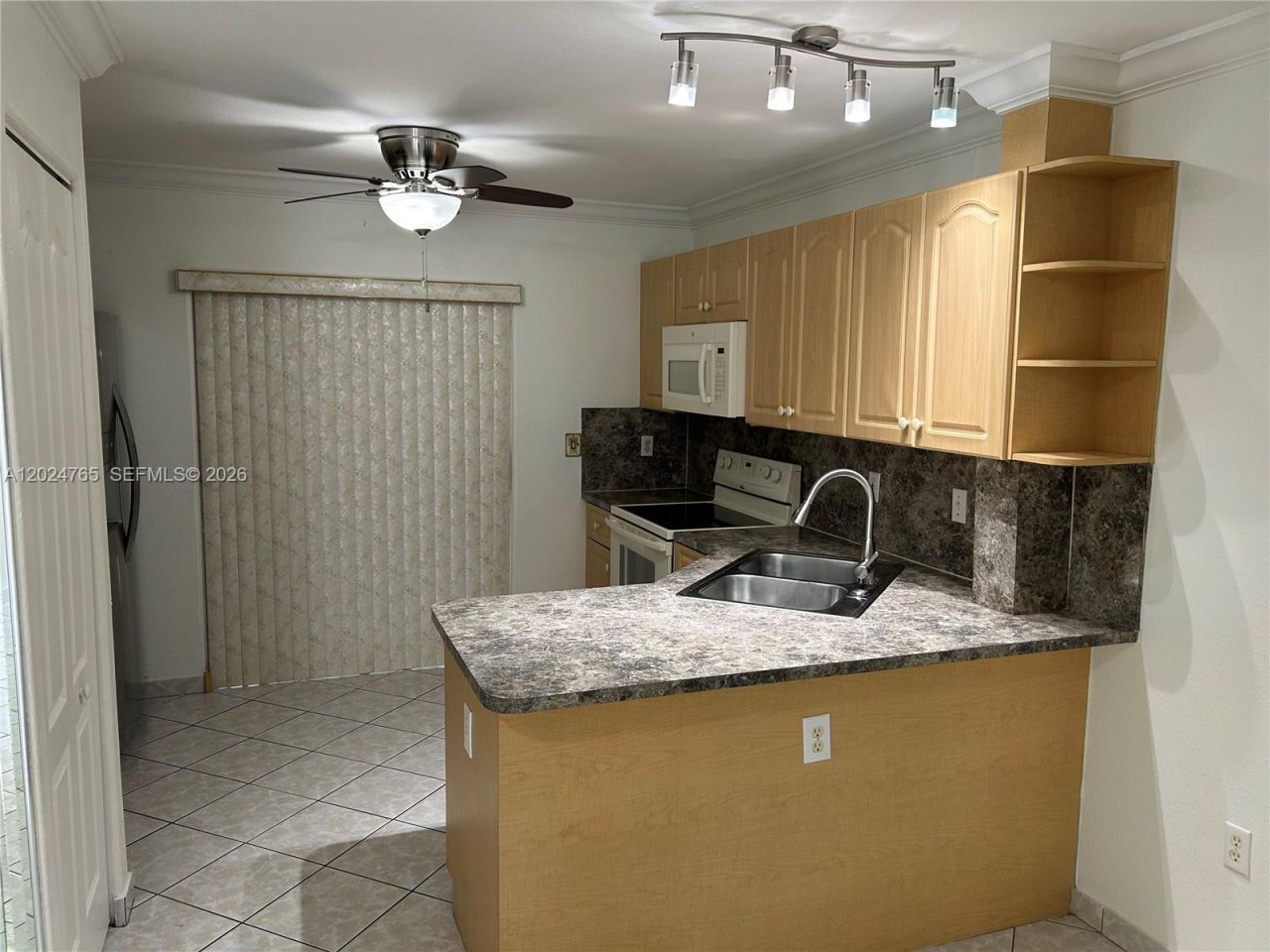 10919 W Okeechobee Rd , Unit 101, Hialeah Gardens, FL 33018 Photo