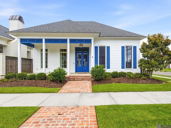 1601 Sugar Cane Ln, Baton Rouge, LA 70810