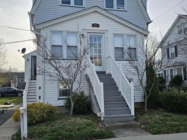 37 Van Pelt Pl, Unit 1, Little Falls, NJ 07424