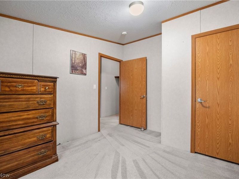 354 Pin Oak Circle, Elyria, OH 44035 Photo 30