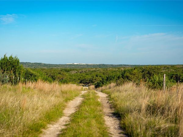 3276 Link RD , Doss, TX 78618