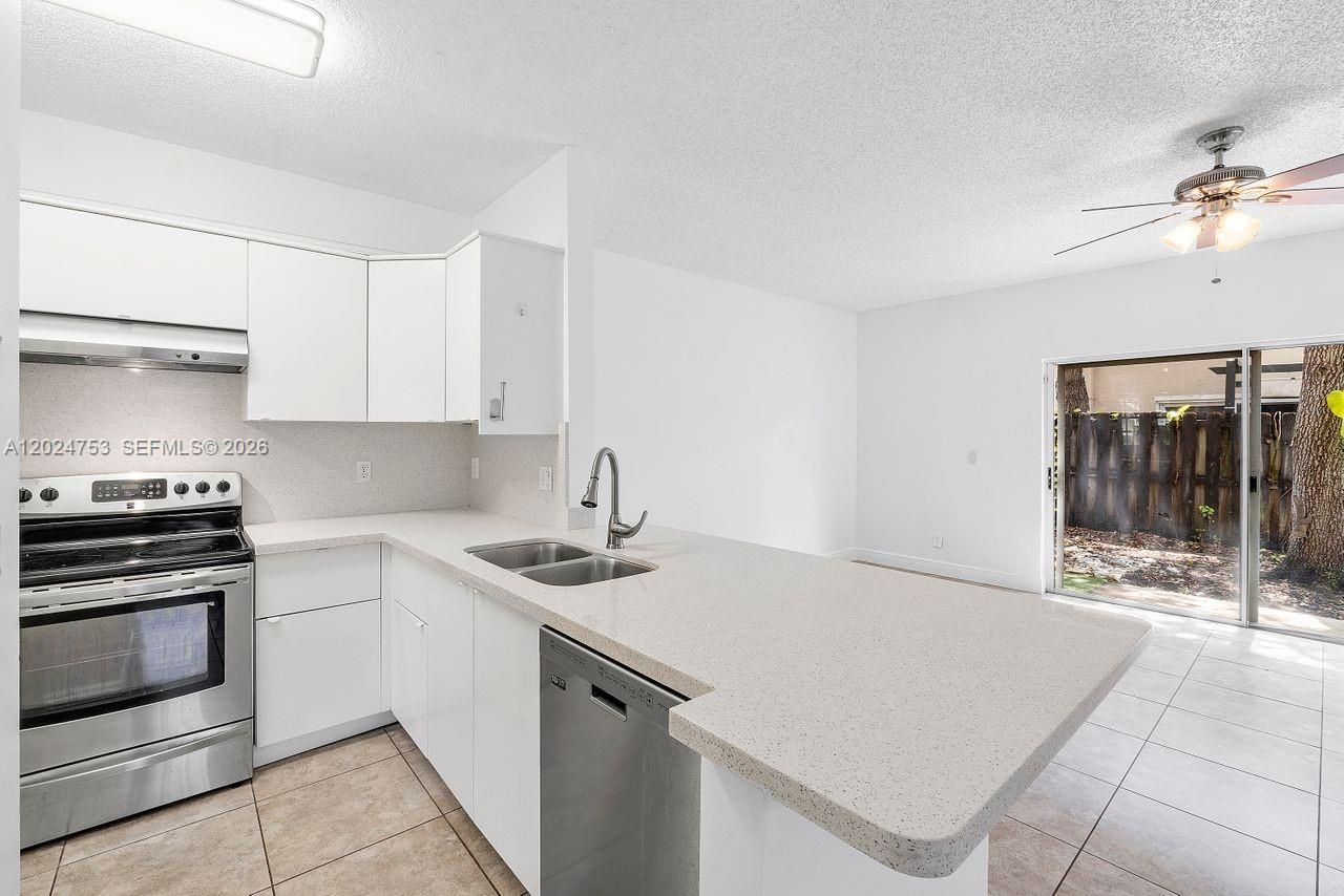 16035 Emerald Cove Rd , Weston, FL 33331 Photo