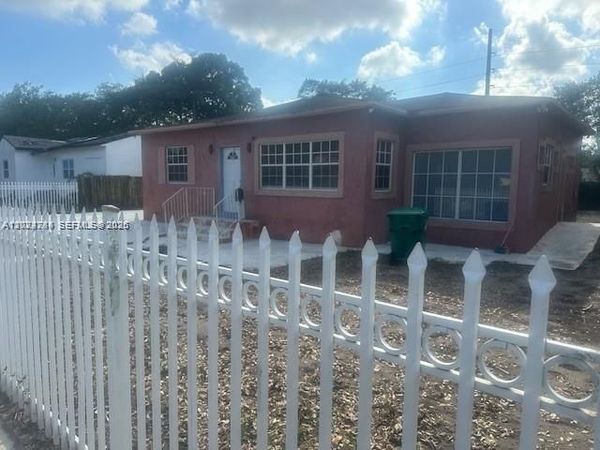 9230 NW 16th Ave , Miami, FL 33147