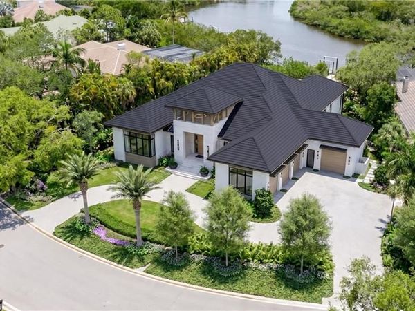 27311 Oak Knoll DR , BONITA SPRINGS, FL 34134