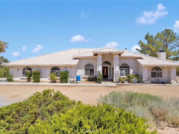 1220 Hollister, Pinon Hills, CA 92372