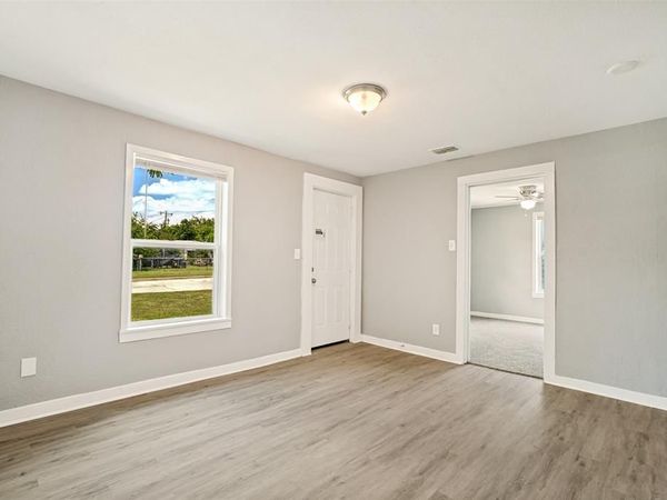 5505 Humbert Avenue , Fort Worth, TX 76107