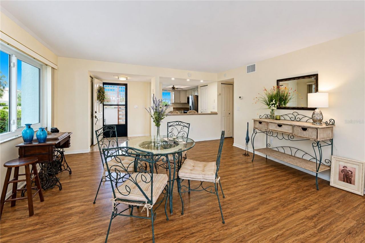 4853 Independence Drive, Bradenton, FL 34210 Photo