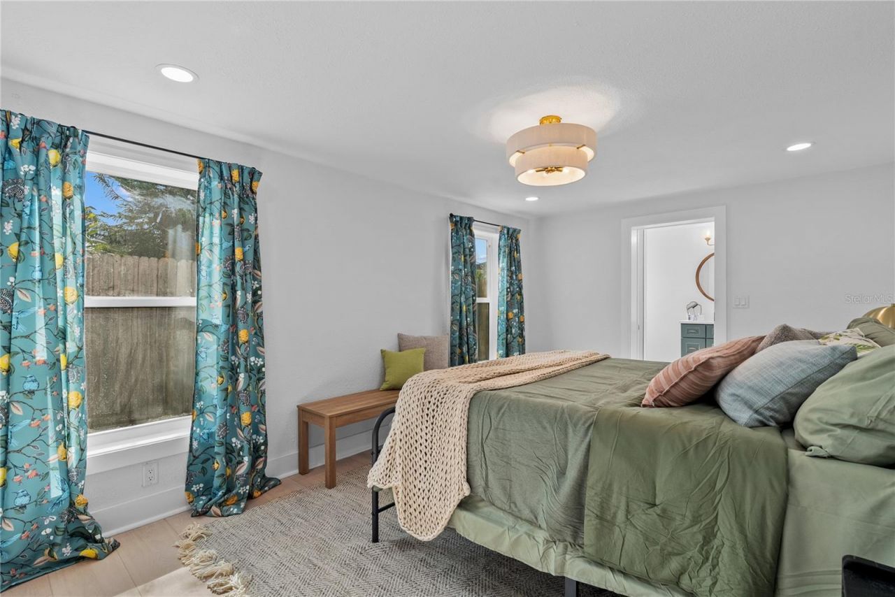 1211 16th Avenue N, Saint Petersburg, FL 33704 Photo
