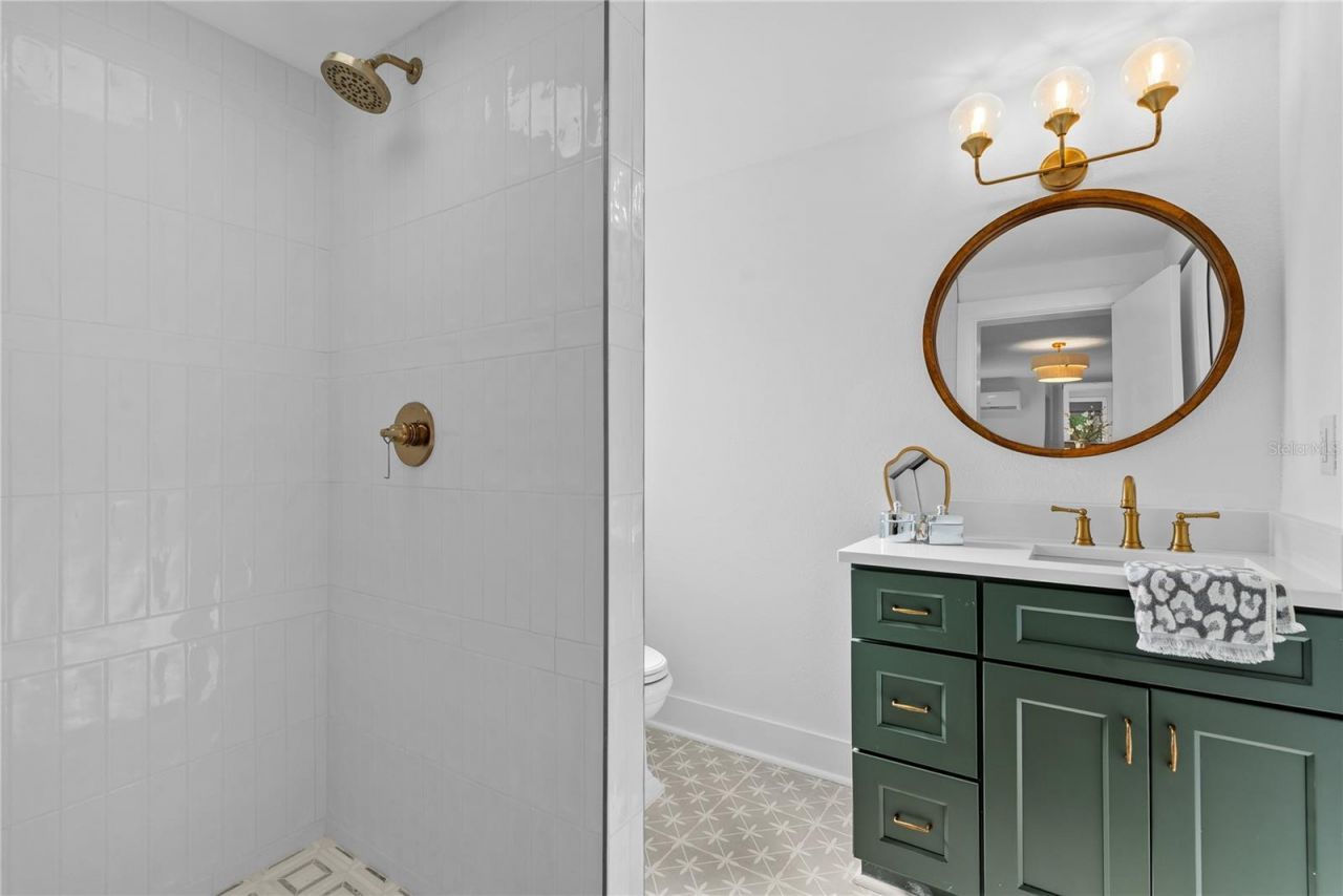 1211 16th Avenue N, Saint Petersburg, FL 33704 Photo