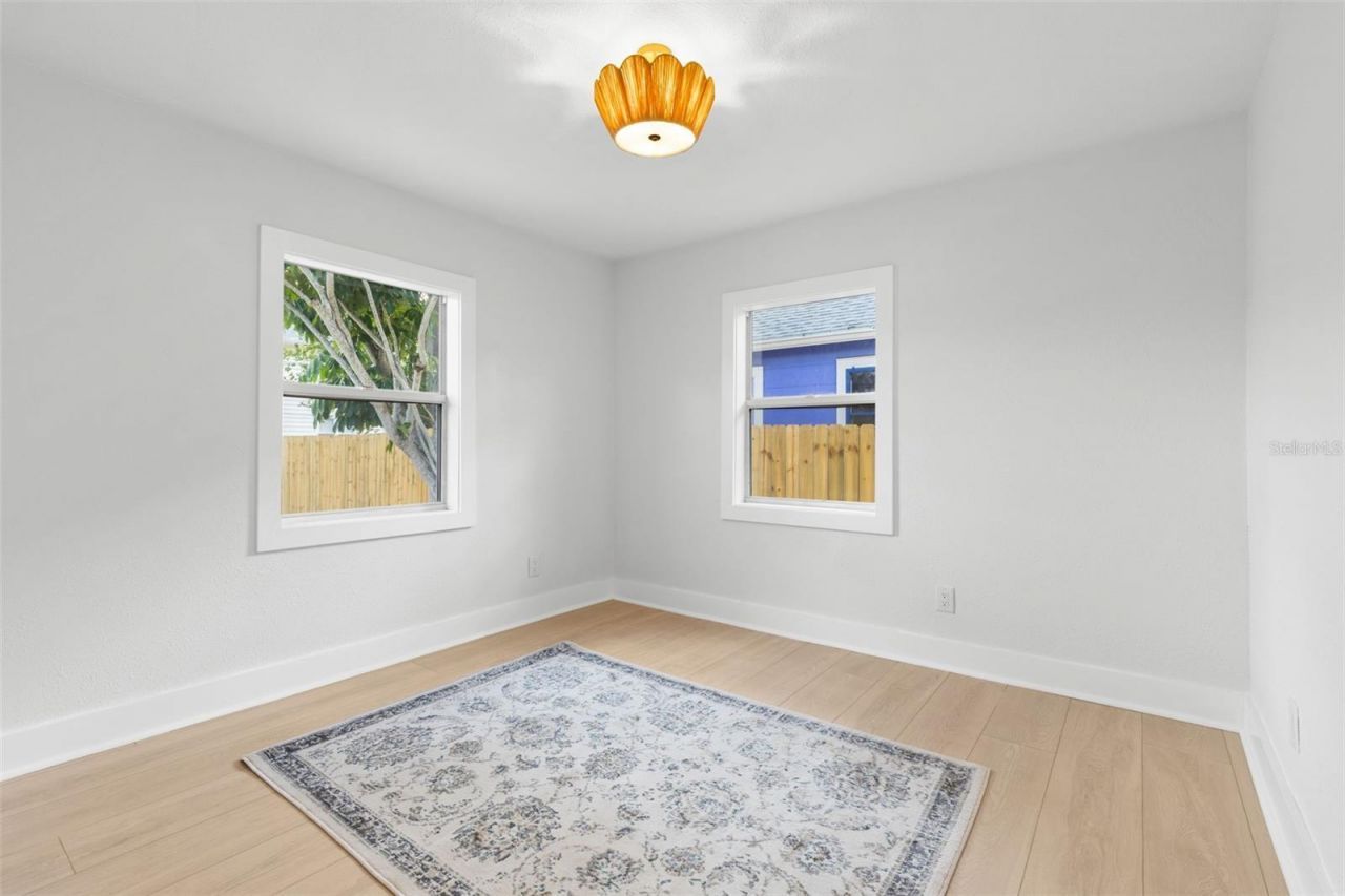 1211 16th Avenue N, Saint Petersburg, FL 33704 Photo