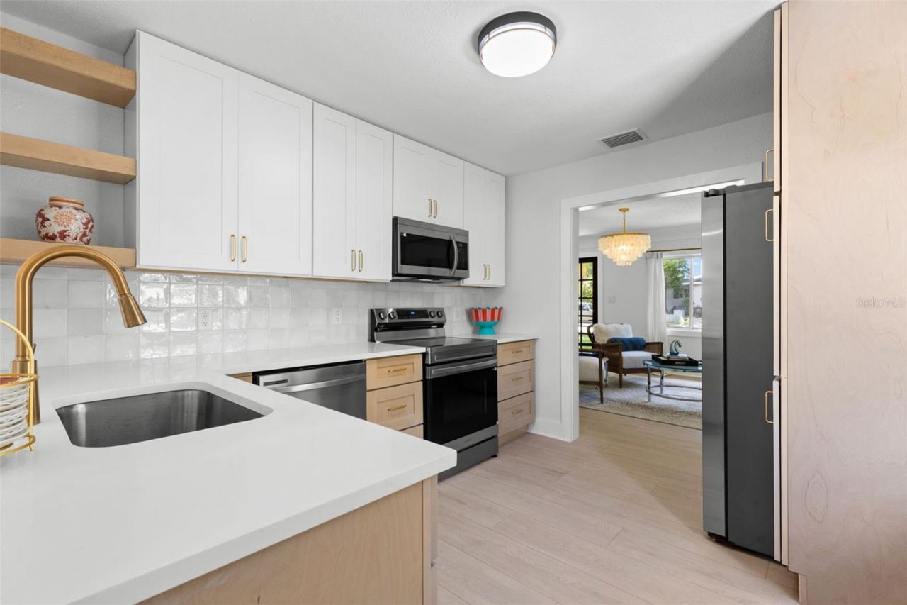 1211 16th Avenue N, Saint Petersburg, FL 33704 Photo