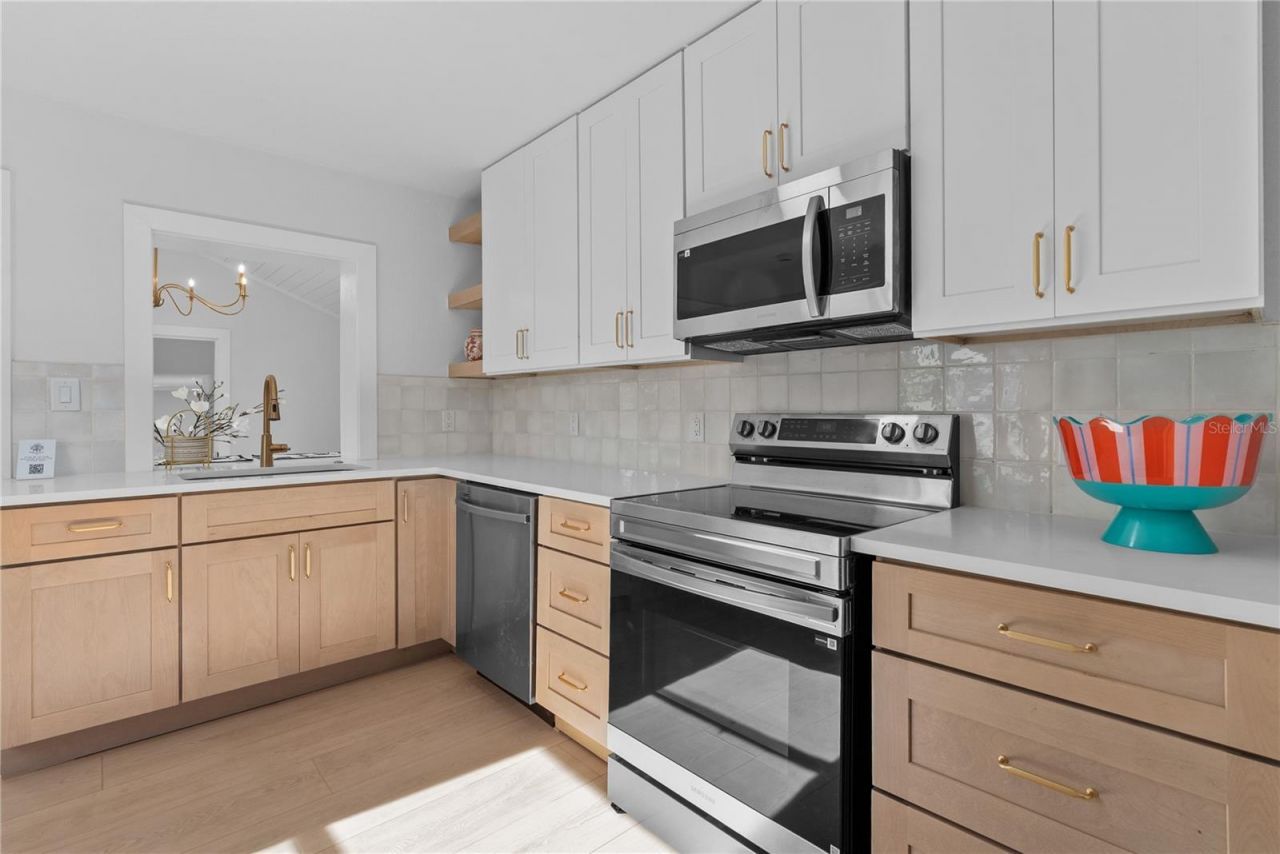 1211 16th Avenue N, Saint Petersburg, FL 33704 Photo