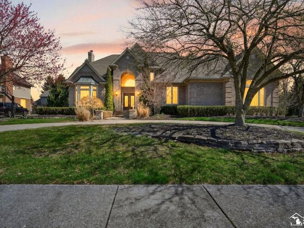 4592 Forestview Drive, West Bloomfield, MI 48322