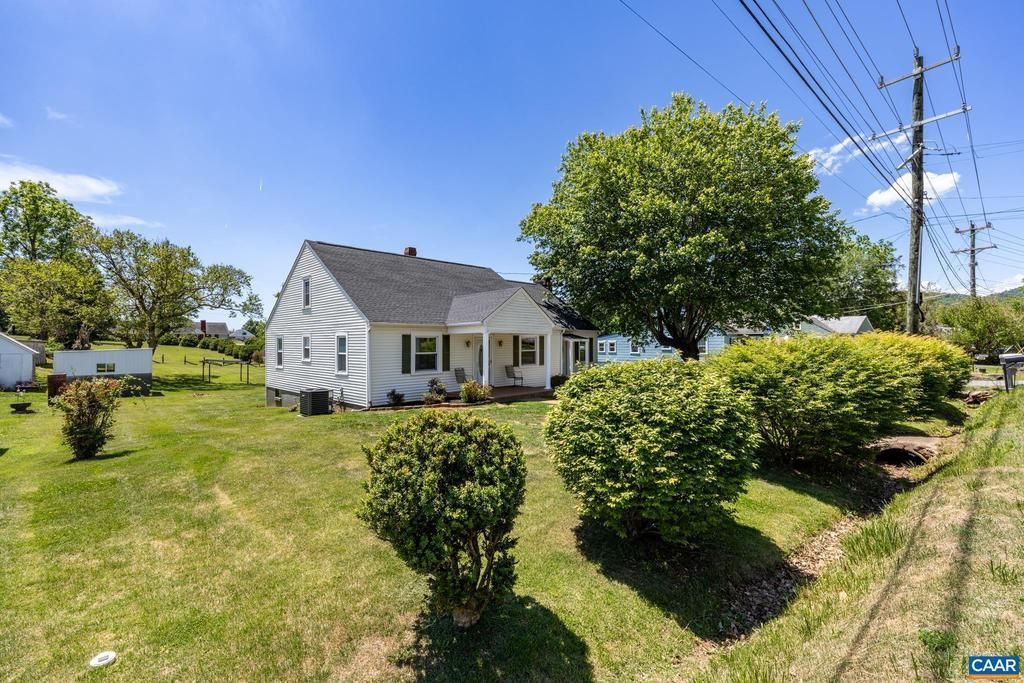 9070 Spotswood Trl, Stanardsville, VA 22973 Main Photo