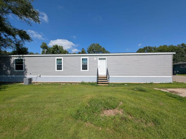 76 Rose Park , Melrose, MN 56352