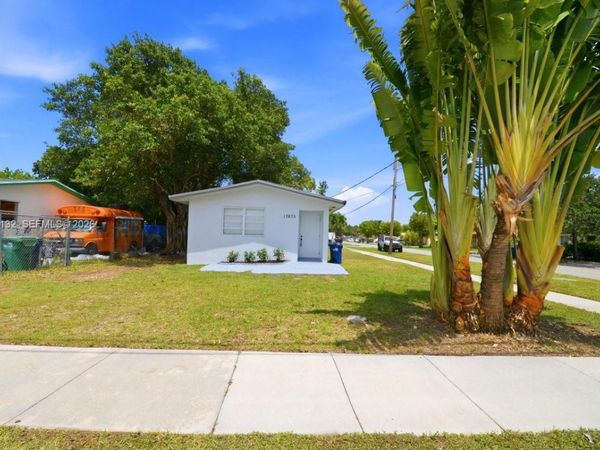 17875 SW 103rd Ave , Miami, FL 33157