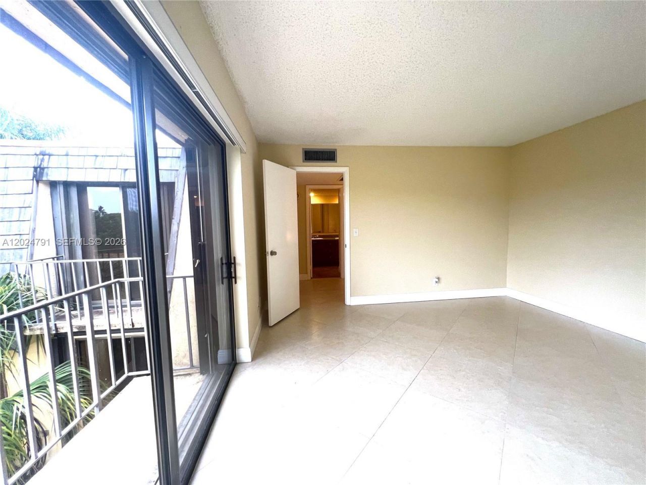 246 Woodland Rd , Unit 246, Palm Springs, FL 33461 Photo