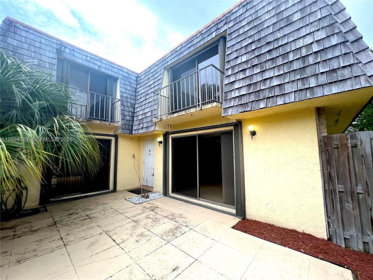 246 Woodland Rd , Unit 246, Palm Springs, FL 33461 Photo