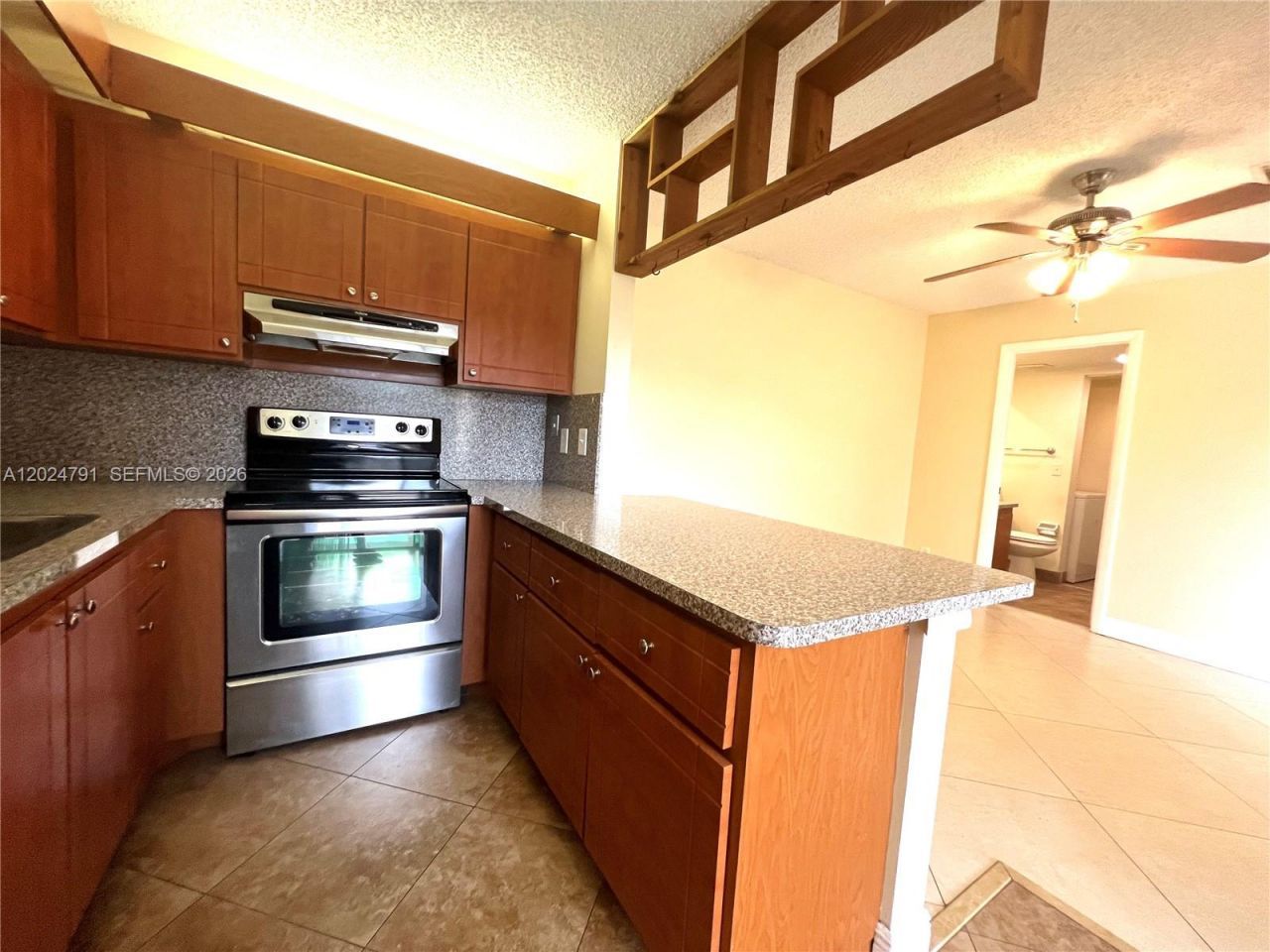 246 Woodland Rd , Unit 246, Palm Springs, FL 33461 Photo