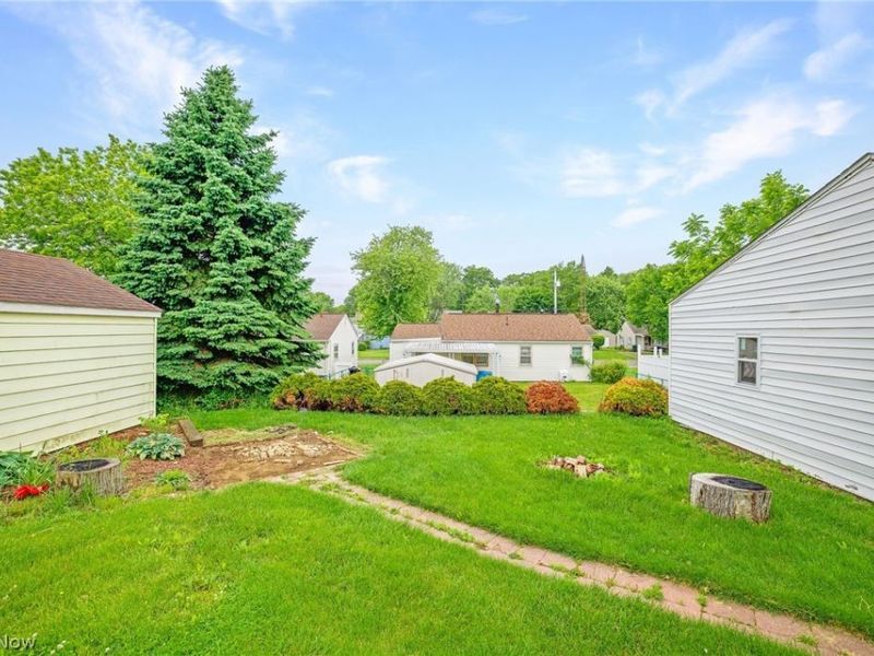 1139 Rockwood Avenue SW, Canton, OH 44710 Photo 3