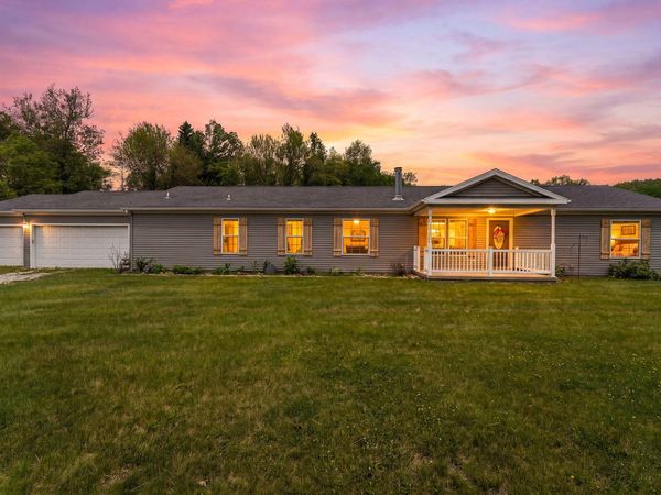 2028 E 925 N , Wheatfield, IN 46392