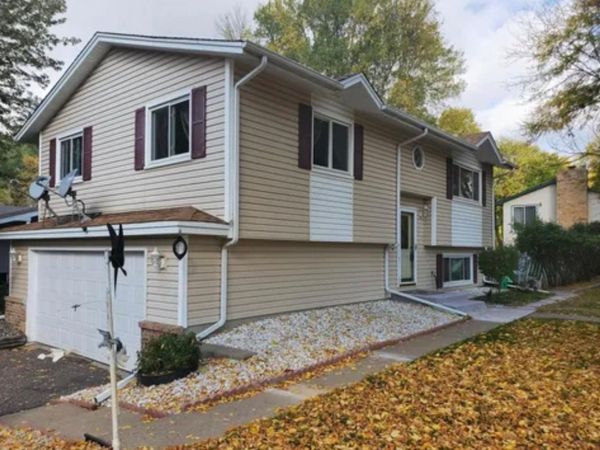 10460 Tamarack , Coon Rapids, MN 55433
