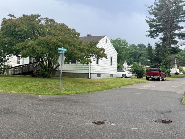 300 E Riverside DR , Salem, VA 24153
